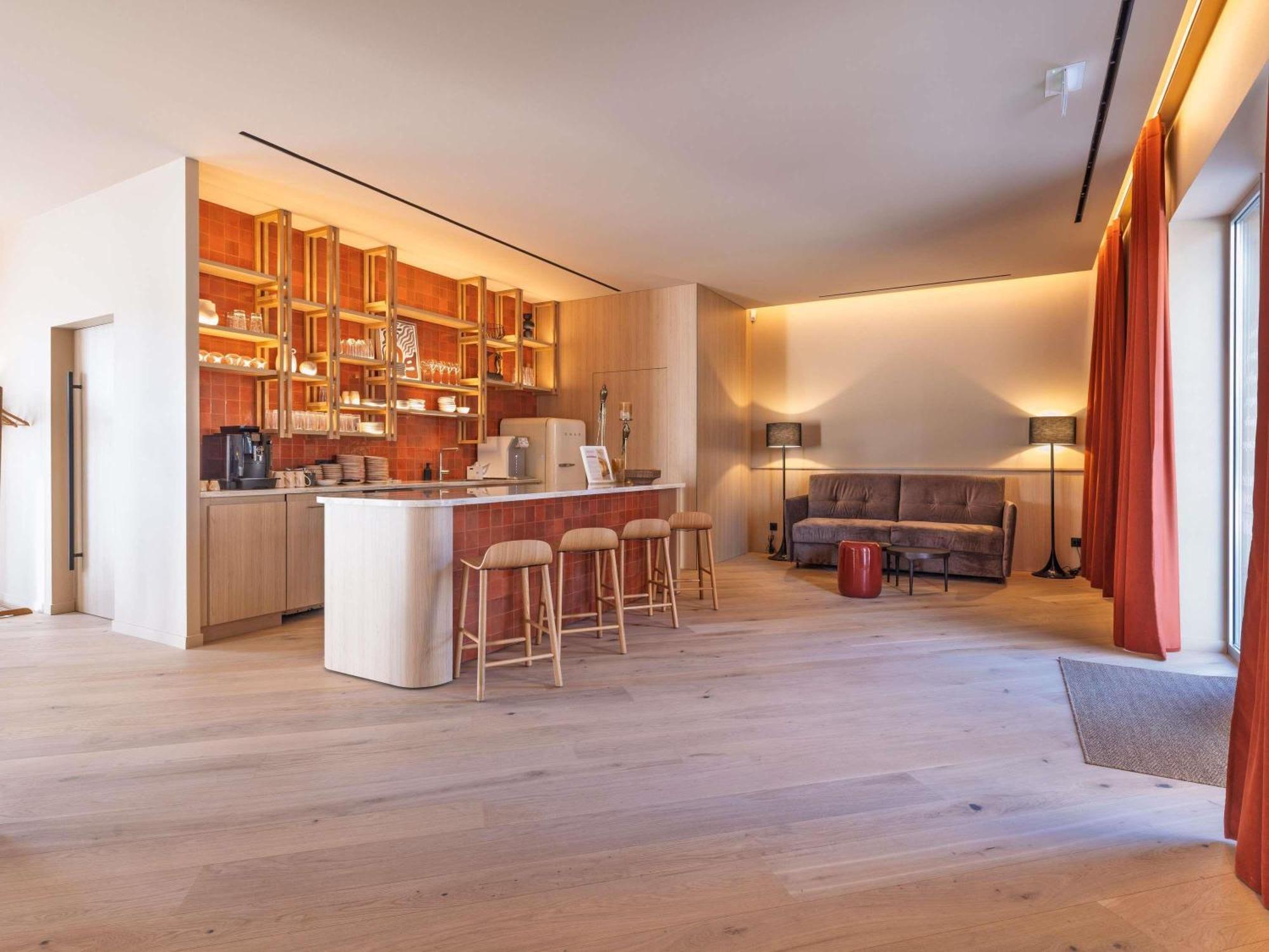 Hotel Mercure Sud 4*